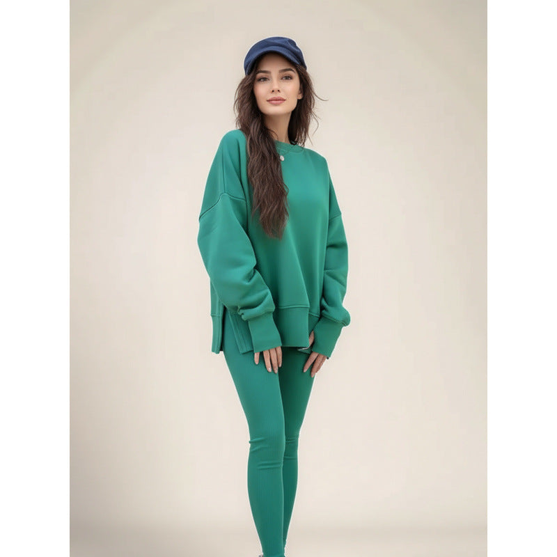 Ensemble de sport confortable pour femmes avec sweat-shirt ample et leggings ajustés Chic & Stil