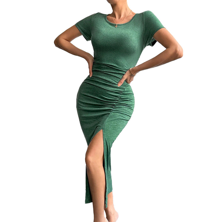 Robe portefeuille ajustée pour femmes avec fente sur le côté et détails en volants Chic & Stil