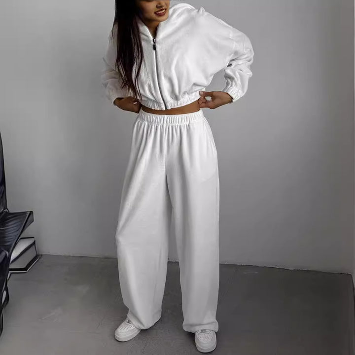 Luxury velour loungewear set for women with hood and zip Lune London