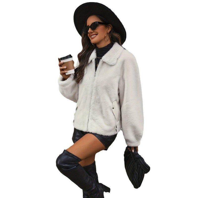 Trendy faux fur jacket for women with wide sleeves Lune London