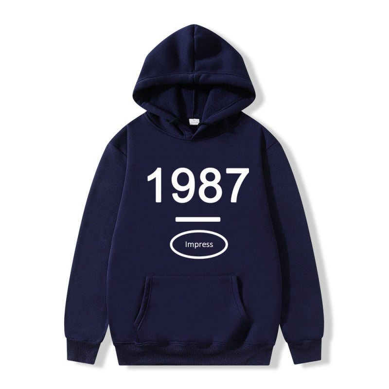 Women's hooded sweatshirt with practical kangaroo pocket design Lune London