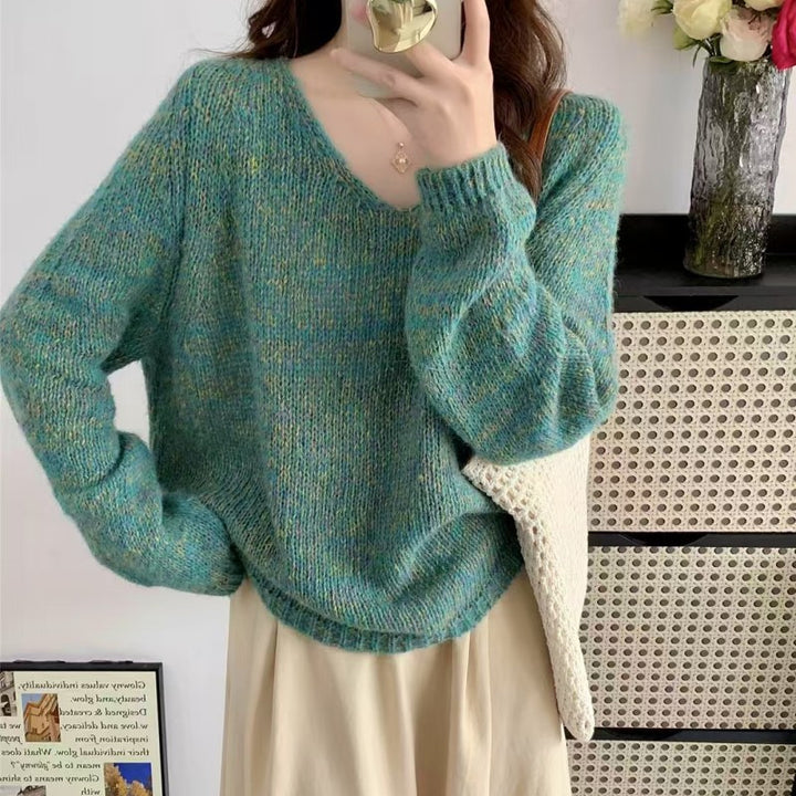 Lightweight knit sweater for women with V-neck and voluminous sleeves Lune London