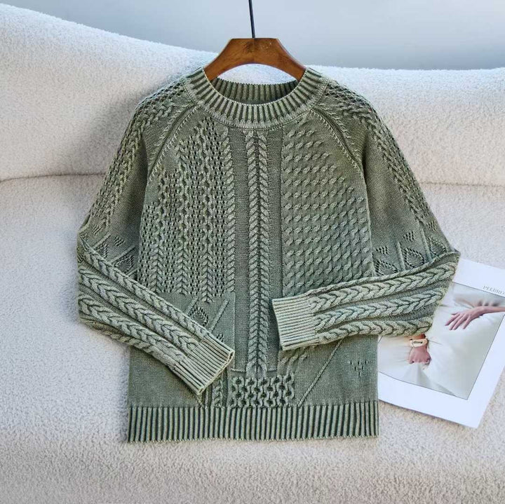 Cozy knitted sweater for women with a structured twisted pattern Lune London