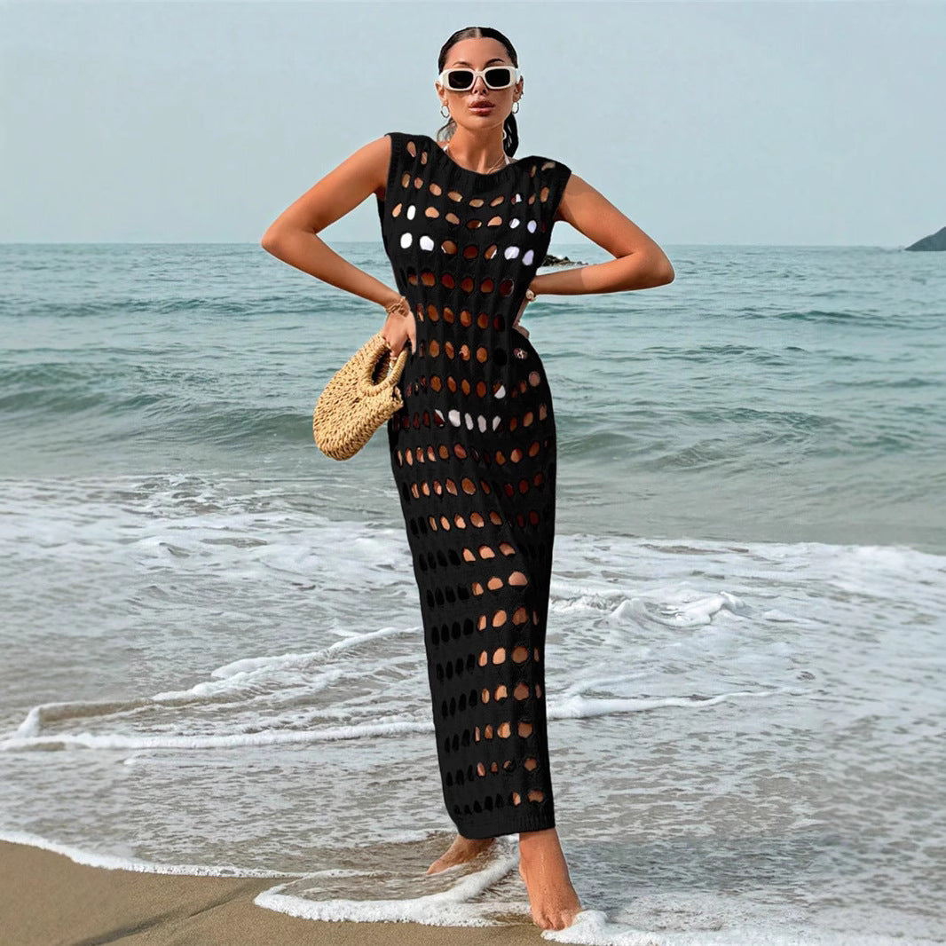 Maxi dress for women with delicate lace pattern Lune London