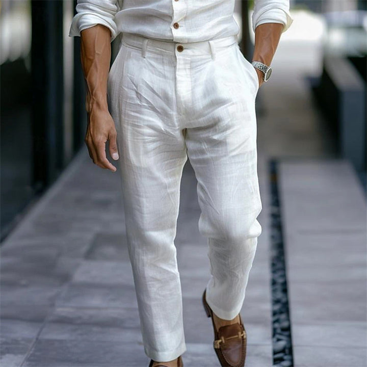 Elegant chinos for men with a slim fit Lune London