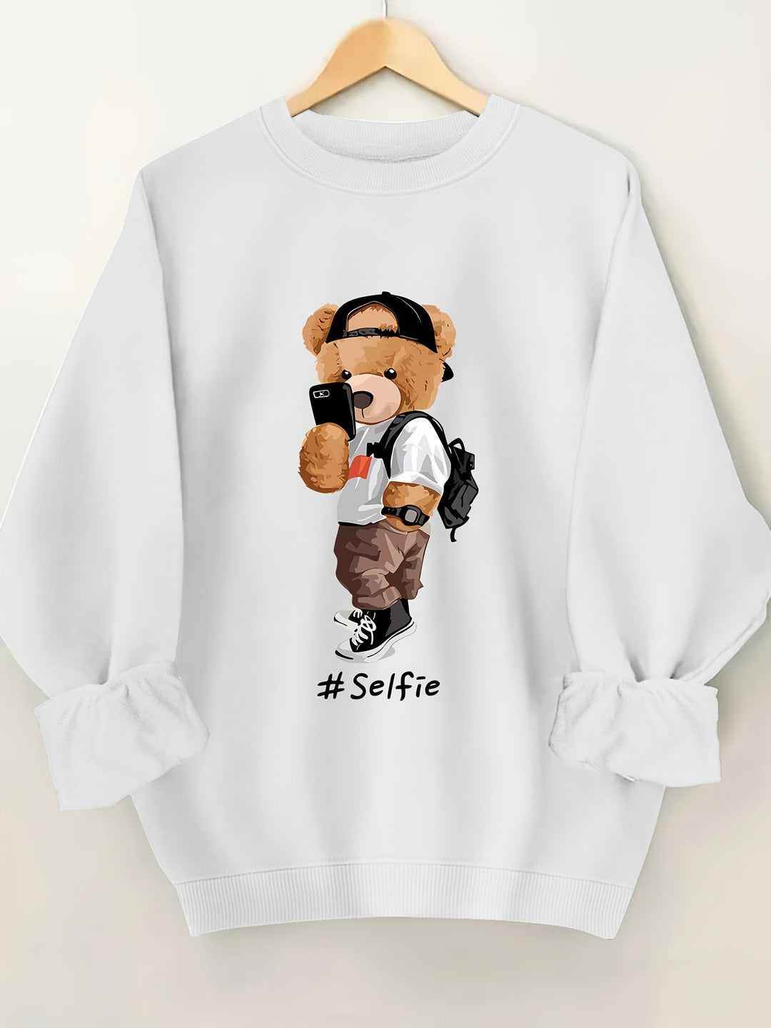 Sweatshirt pour femmes avec design artistique d'ours et coupe décontractée Chic & Stil