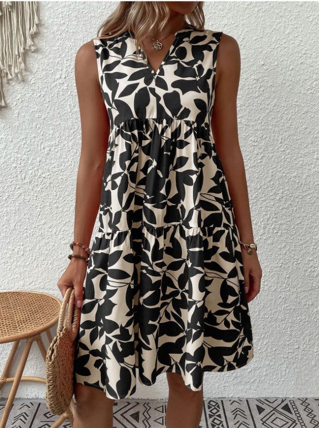 Sleeveless summer dress for women in A with V design Lune London