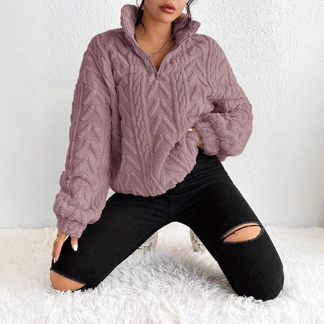 Ladies oversized plush pullover with zipper and ribbed structure Lune London