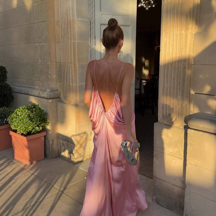 Maxi dress for women with a relaxed cut and refined draping Lune London