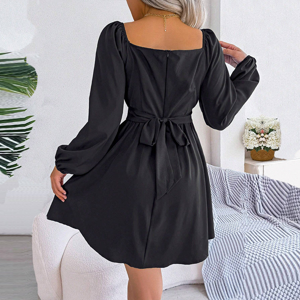Robe mini femme avec corsage froncé et longues manches bouffantes Chic & Stil