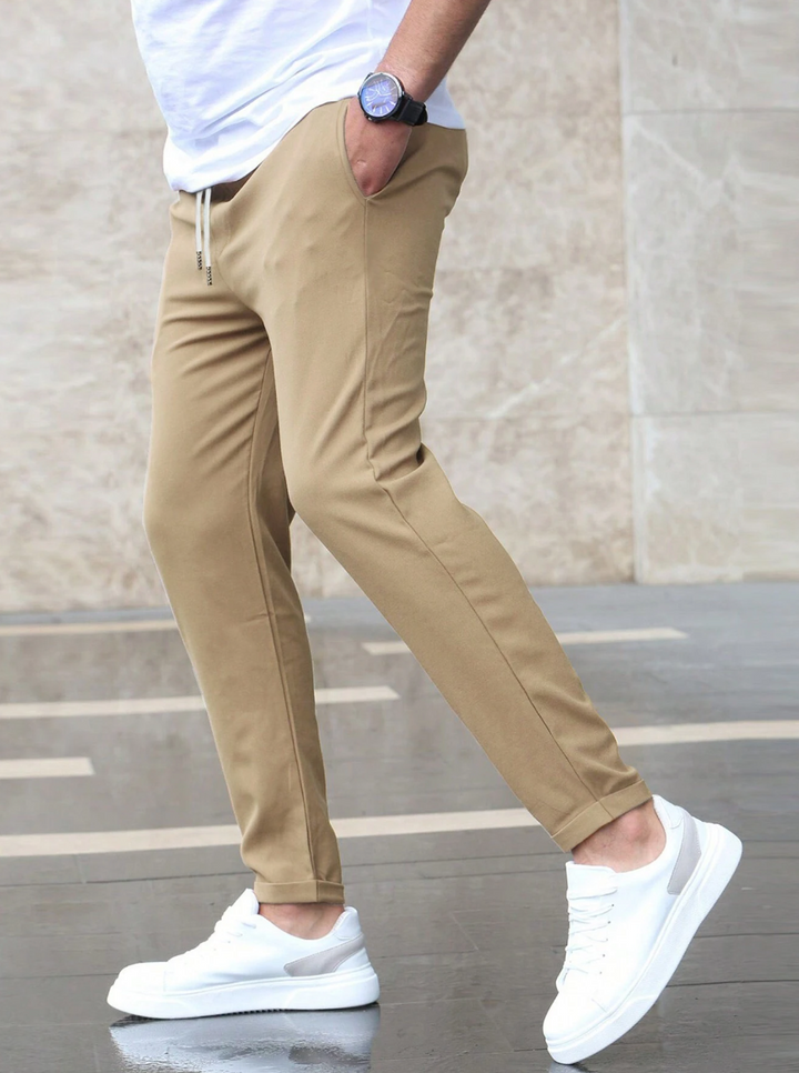 Chic Und Stil | Stretch Pants: Comfortable and Elegant for Men