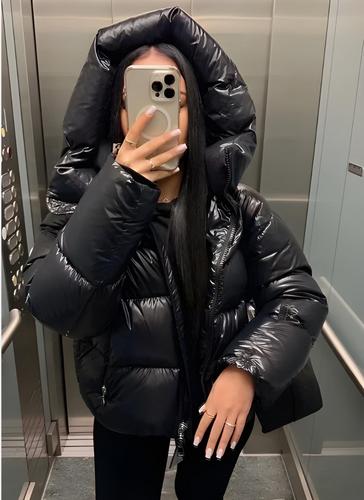 Chic Und Stil | Women's Shiny Puffer Jacket with Hood and Padding