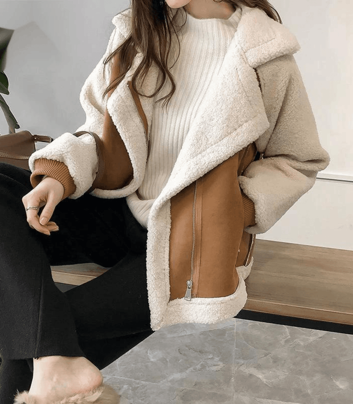 Lune London | soft and cozy women's jacket with faux fur
