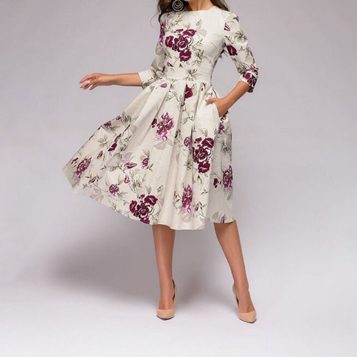 Lune London | Casual mid-length dress with round neck floral print and pockets