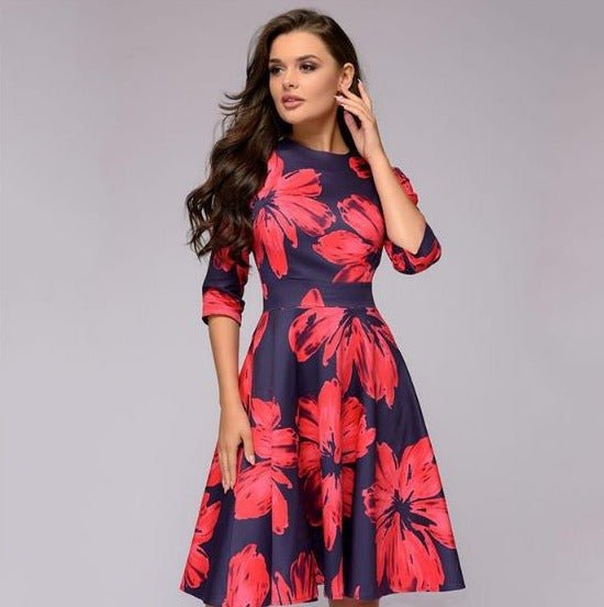 Lune London | Casual mid-length dress with round neck floral print and pockets