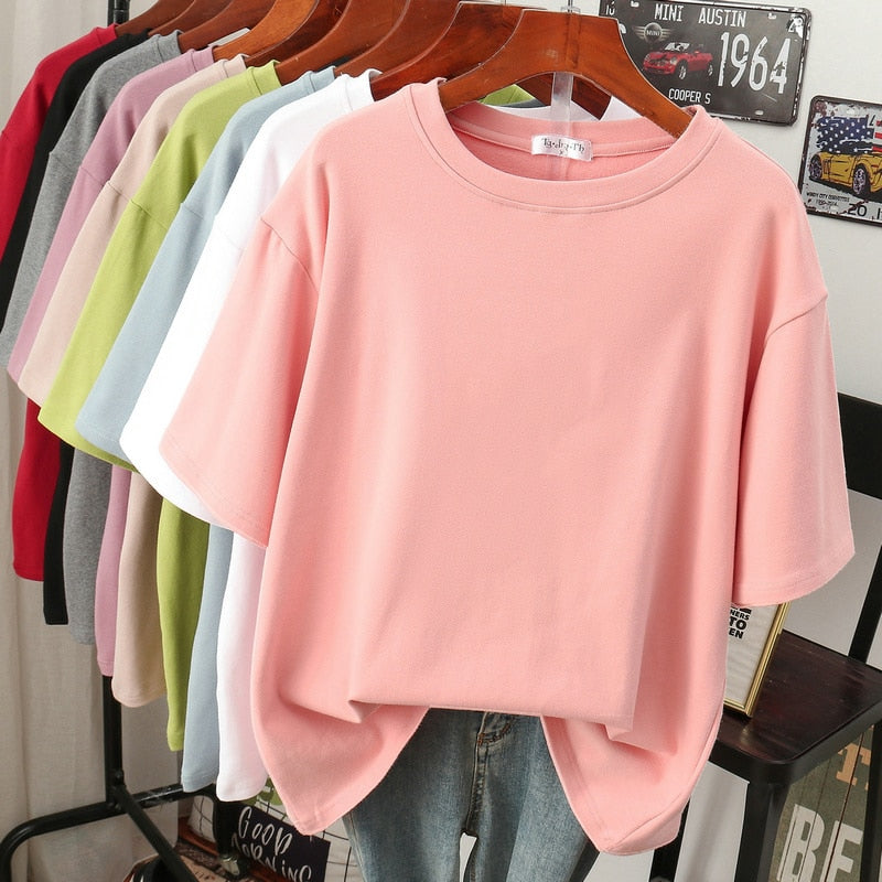 Lune London | Cozy Cotton Basic: Plus-Size T-Shirt for Women