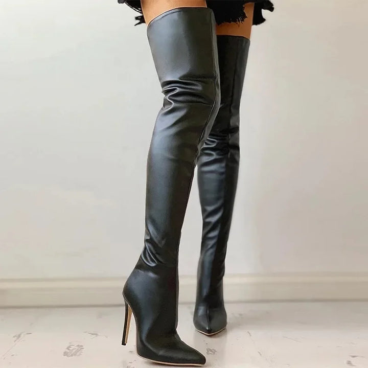 Lune London | The knee-high heeled boots