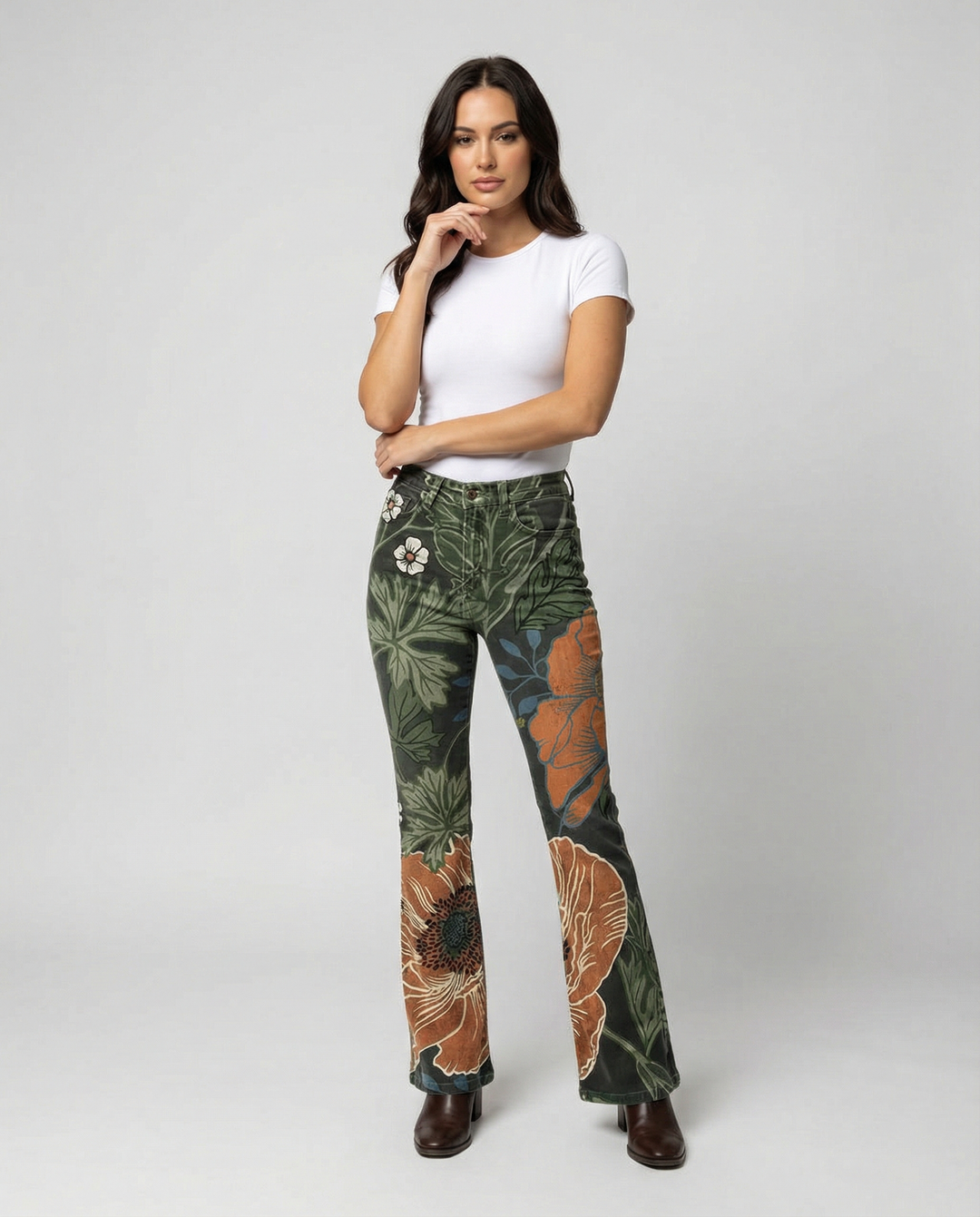 Women's Denim Flared Jeans with Trendy Cut & High Fit Lune London