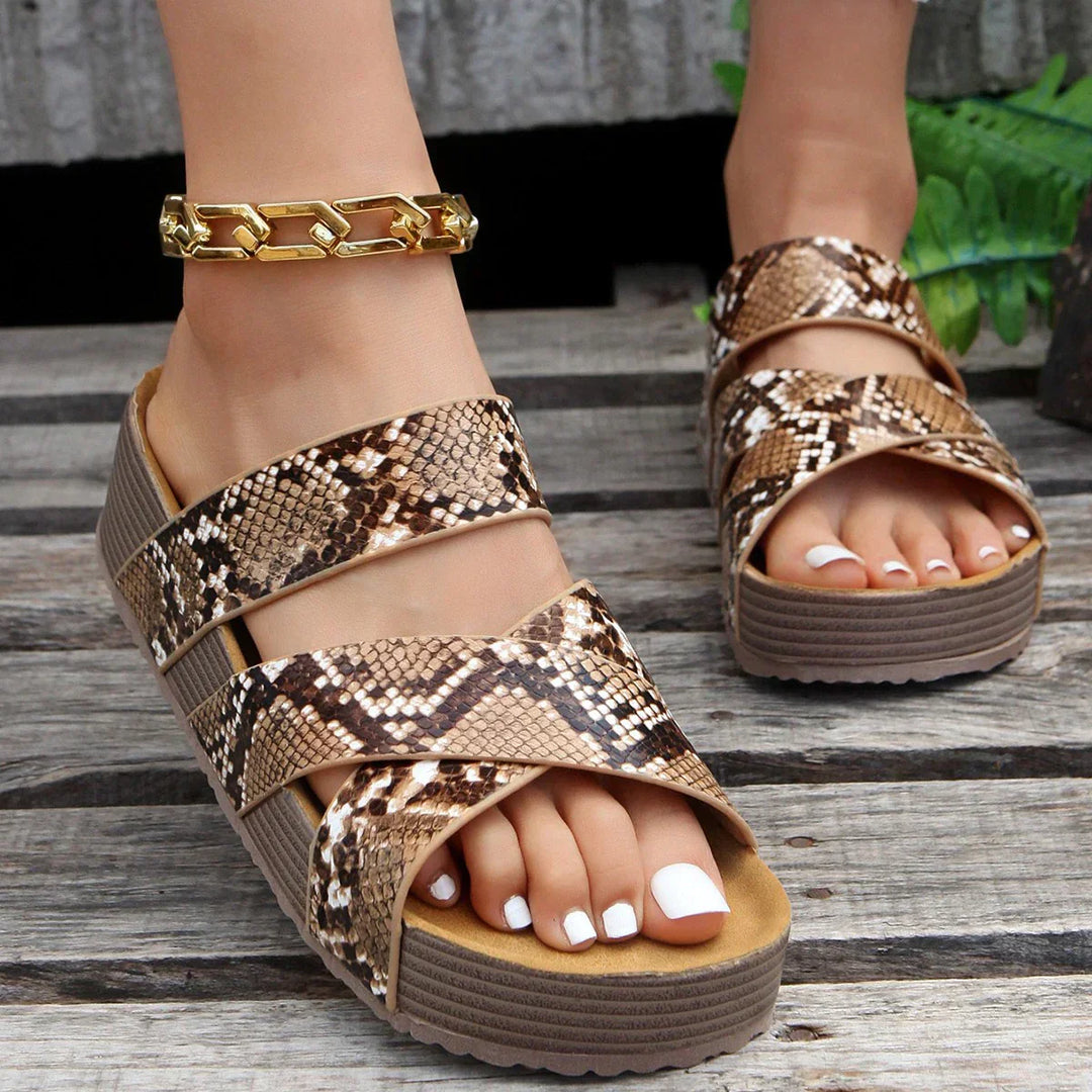 Lune London | Orthopedic Fashion Sandals