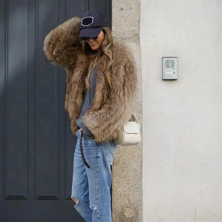 Lune London | Women's Cropped Jacket Made Of Faux Fur