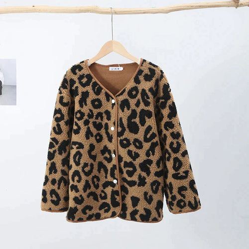 Lune London | elegant winter coat with leopard print for bold women