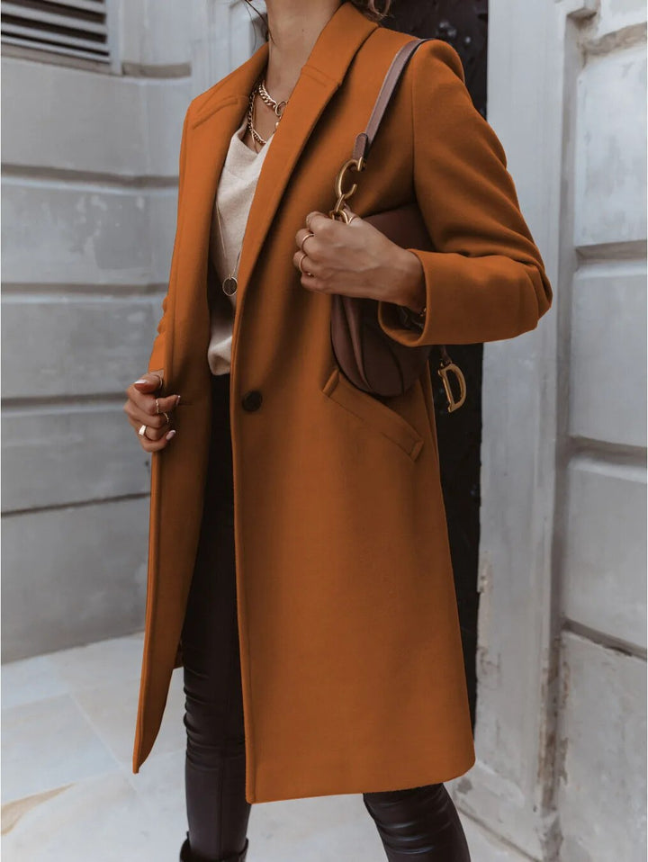 Lune London | Coat - Wool blend - Tailored fit - Button closure - Classic design