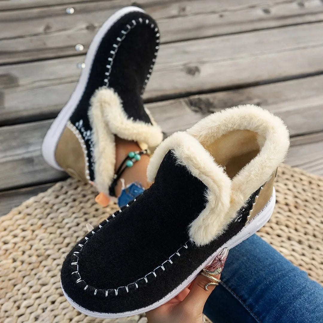 Lune London | Ankle boots - Felt-like texture - Lined with synthetic fur - Cozy, casual fit - Embroidered trim