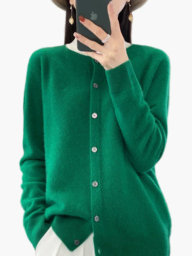 Chic und Stil | Classic cardigan - Elegant everyday style for the office and leisure