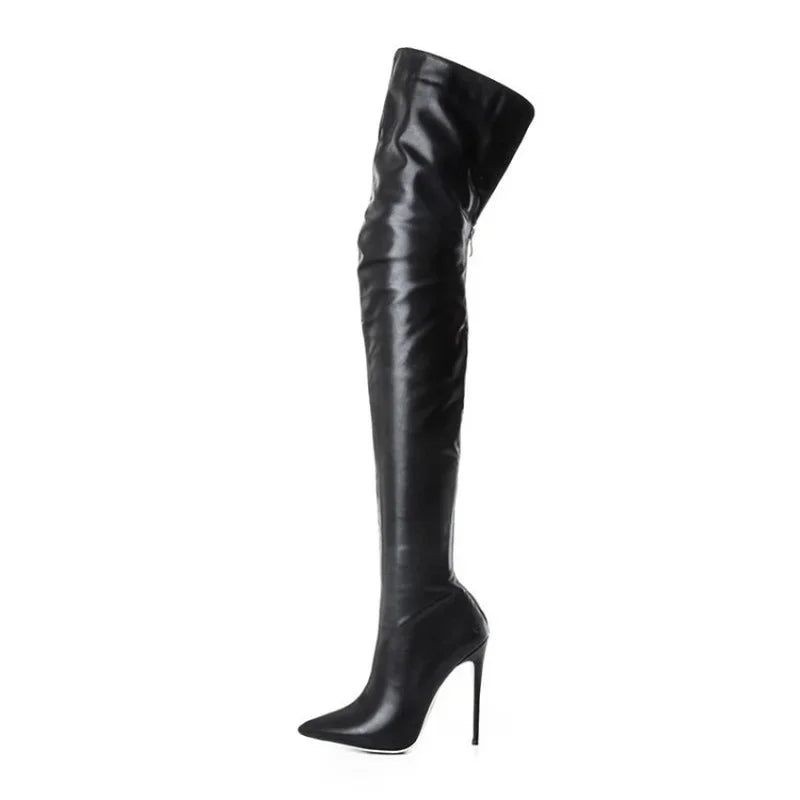 Lune London | The knee-high heeled boots