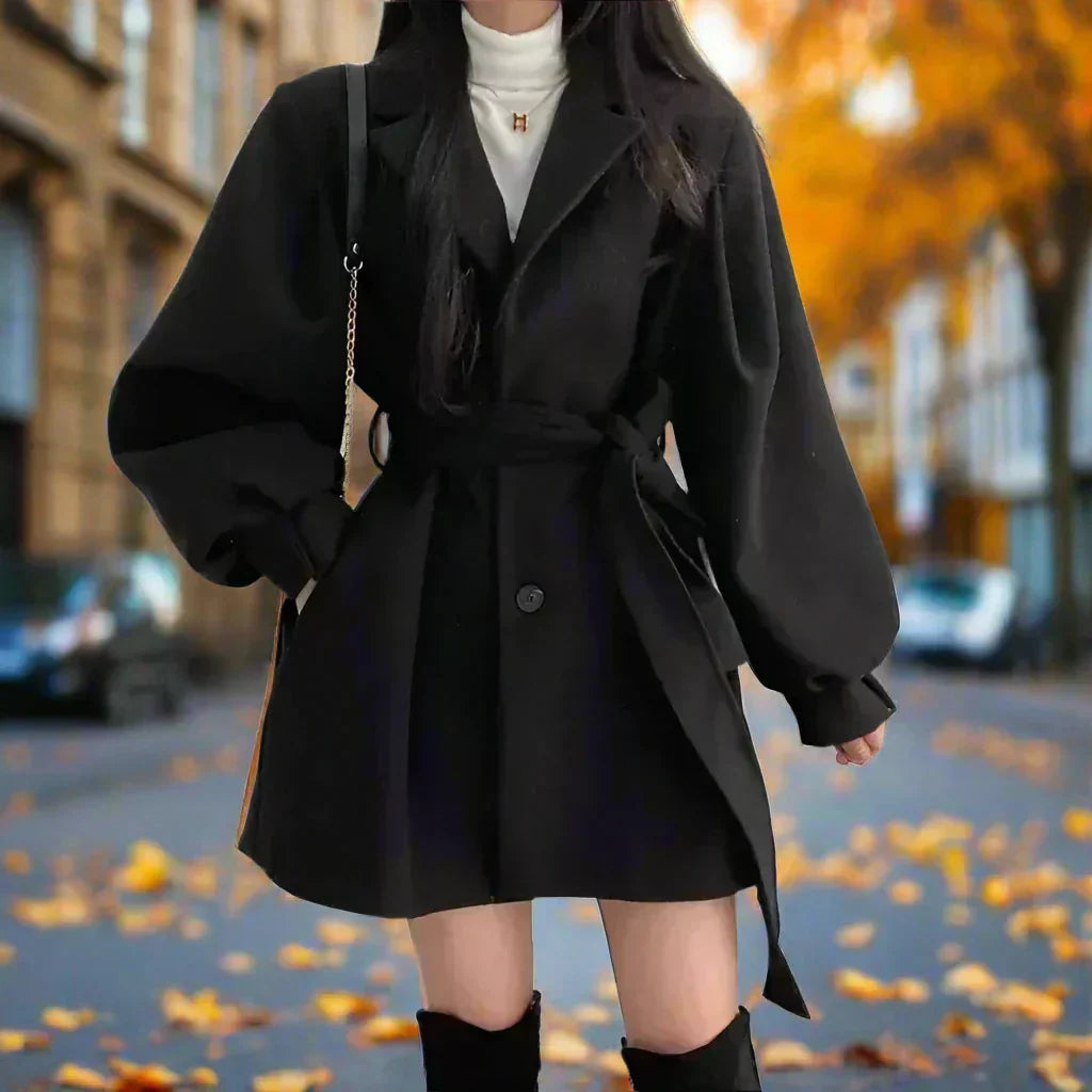 Lune London | Long trench coat for women with belt - Timeless elegance