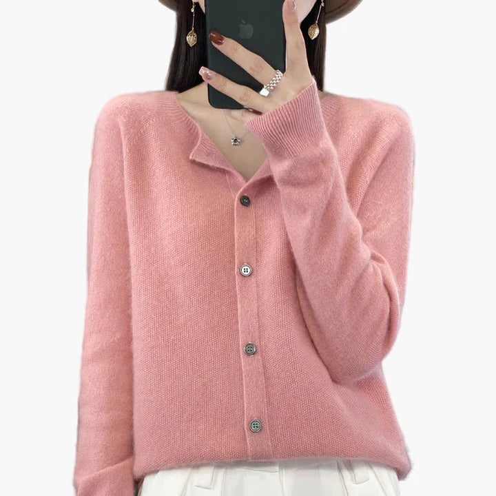 Chic und Stil | Classic cardigan - Elegant everyday style for the office and leisure
