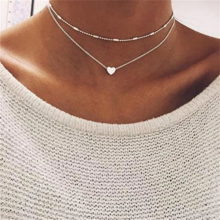 Chic Und Stil | Pearl Choker Heart Necklace for Women