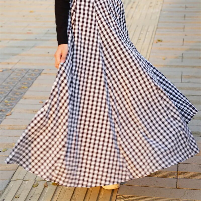 Lune London | Maxi skirt with High Waist