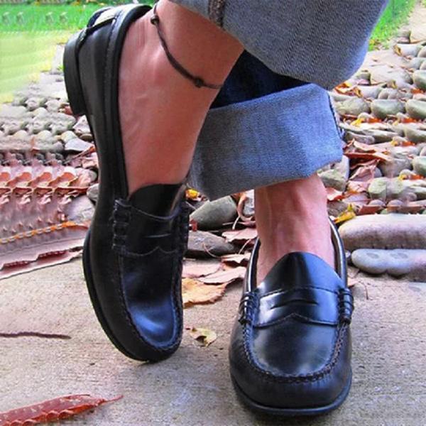 Chic und Stil | High-Quality Leather Orthopedic Slippers - Comfortable and Supportive Women's Shoes