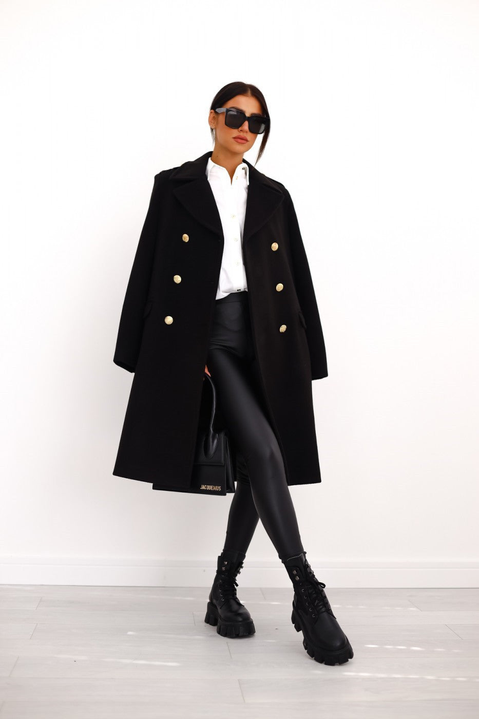 Lune London | Coat - Double-breasted - Wool blend - Tailored fit - Classic width lapels
