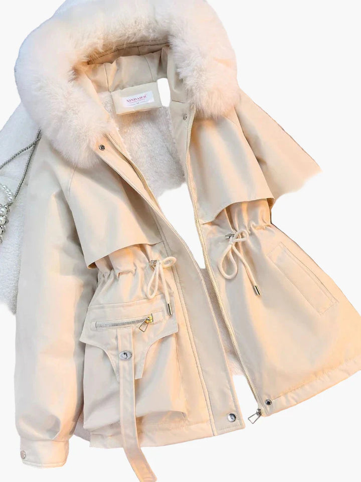 Lune London | Winter jacket with hood and faux fur collar - Elegant parka for cold days