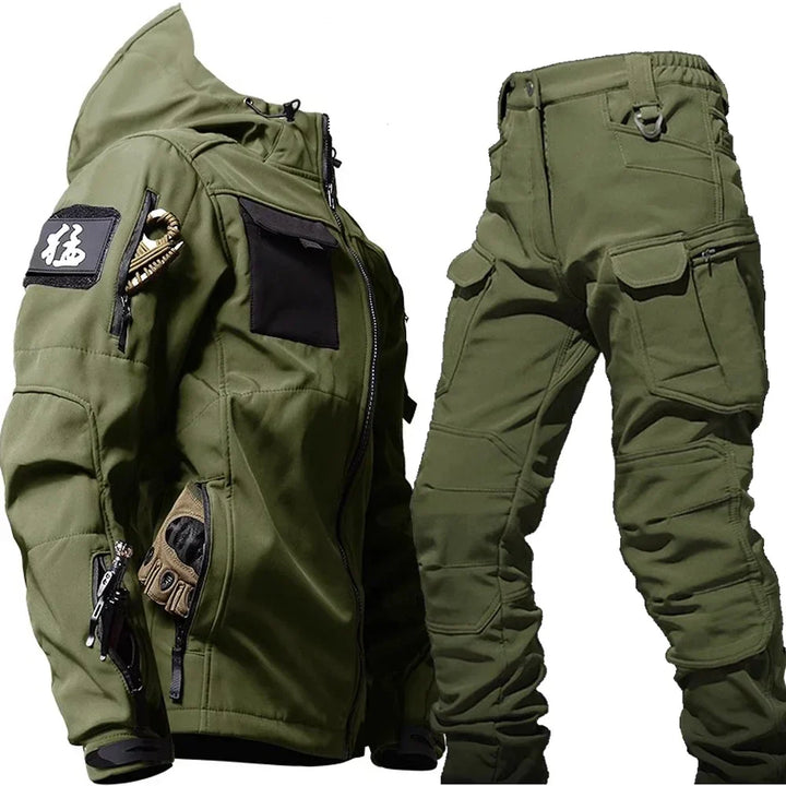 Lune London | Waterproof Thermal Suit with Multiple Pockets for Men