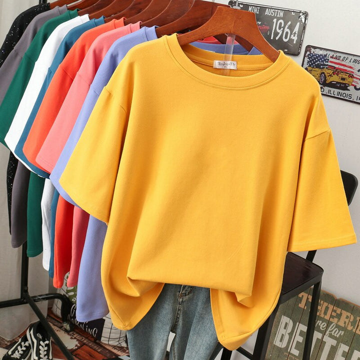 Lune London | Cozy Cotton Basic: Plus-Size T-Shirt for Women