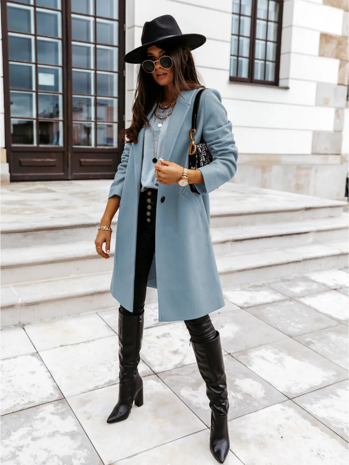 Lune London | Coat - Wool blend - Tailored fit - Button closure - Classic design