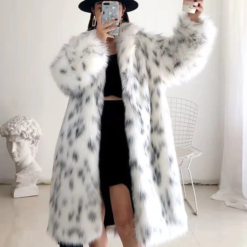 Lune London | Luxury Coat Made Of Faux Fur