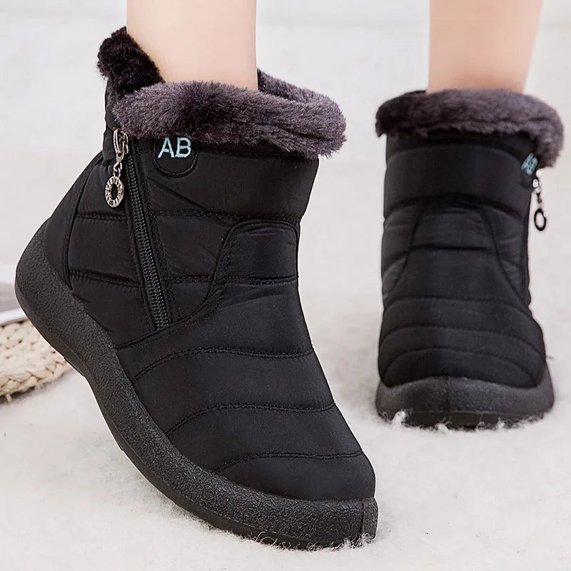 Lune London | Snow Boots - Mid-Calf - Water Resistant - Faux Fur Lined - Side Zipper