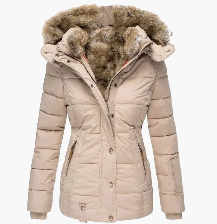Lune London | Quilted winter jacket with hood and synthetic fur - Highlight your silhouette, ideal for cold days