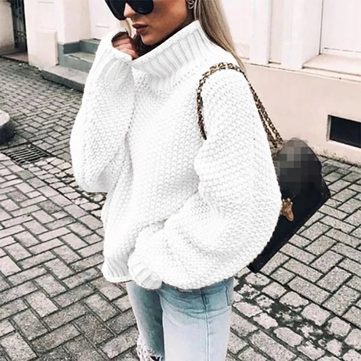 Lune London | Pullover with F Mouse Sleeve