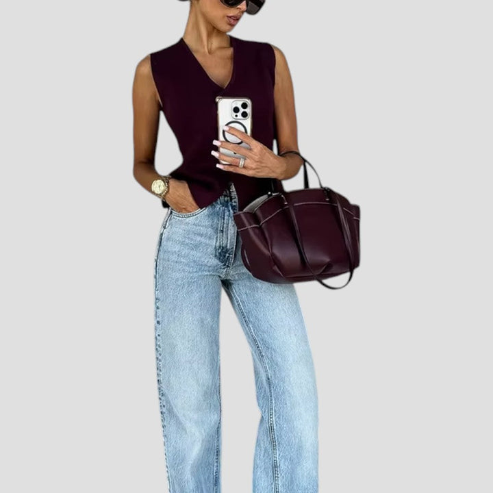 Chic und Stil | Women's Knitted Sleeveless Vest with Gold Button Closure