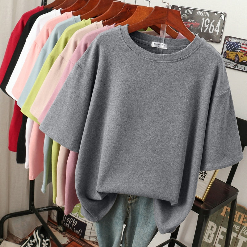 Lune London | Cozy Cotton Basic: Plus-Size T-Shirt for Women