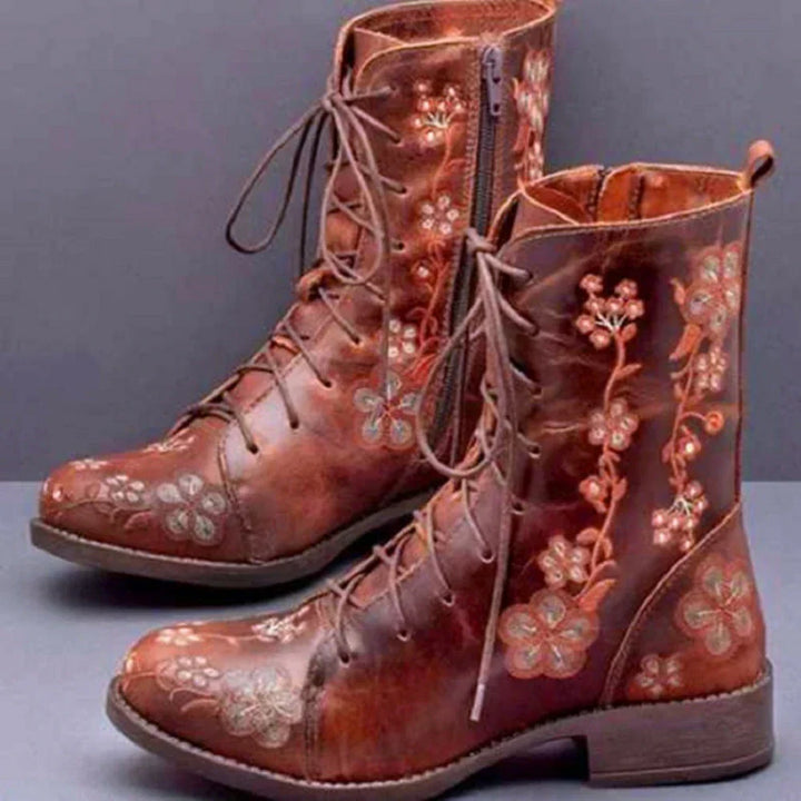 Lune London | Retro Boots with Ethnic Embroidery