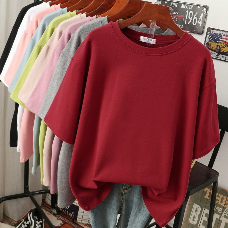 Lune London | Cozy Cotton Basic: Plus-Size T-Shirt for Women