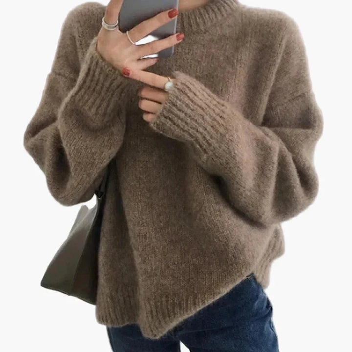 Lune London | Oversized sweater in retro style for autumn and winter - Wide and trendy fit, perfect for everyday wear