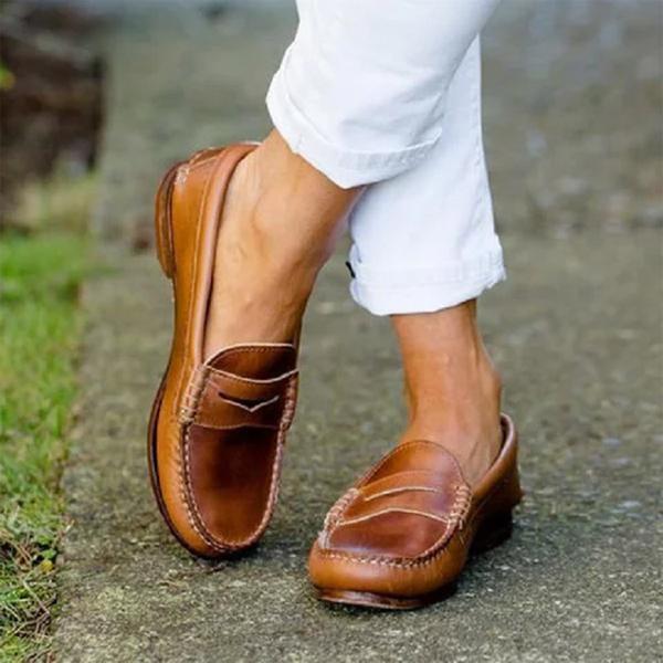 Chic und Stil | High-Quality Leather Orthopedic Slippers - Comfortable and Supportive Women's Shoes