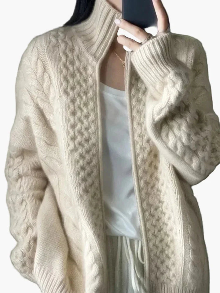 Lune London | Knit vest with twisted pattern, casual cardigan, fashionable for everyday and leisure